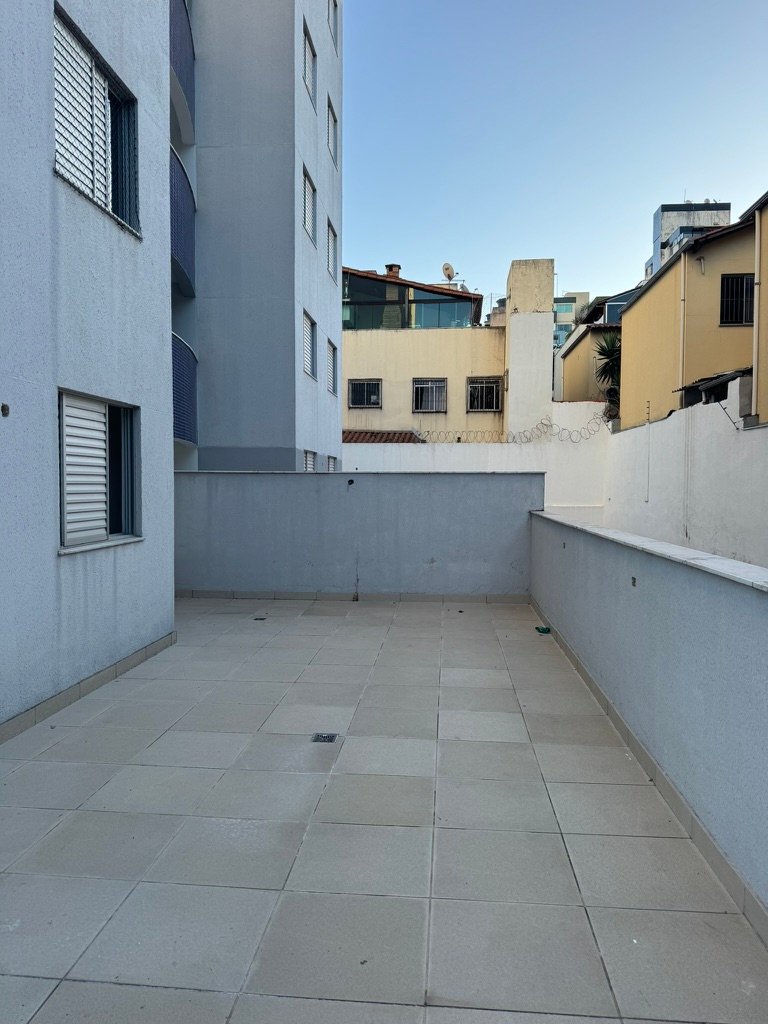 Apartamento com espaço gourmet — antes